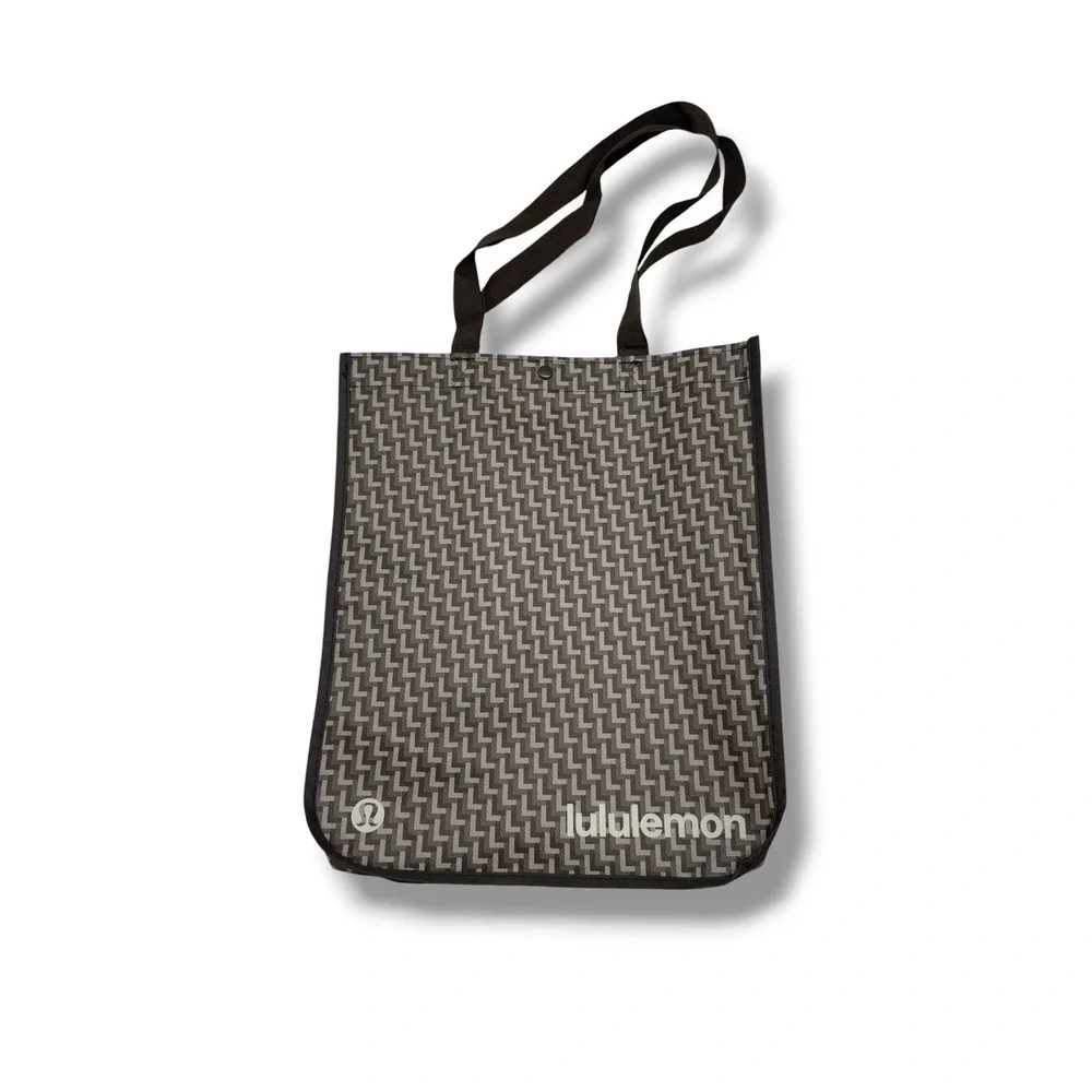 Lululemon Reusable Shopper Tote Bag Large Brown Tan Monogram‎ Geometric Snap